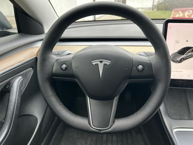 Тесла Модель 3 2021 у Києві на Automoto.ua Сірий Тесла Модель 3, об'ємом двигуна 0 л та пробігом 112 тис. км за 19300 $, фото 10 на Automoto.ua