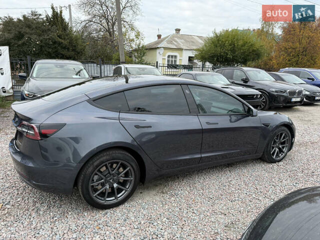 Серый Тесла Модель 3, объемом двигателя 0 л и пробегом 75 тыс. км за 20700 $, фото 10 на Automoto.ua