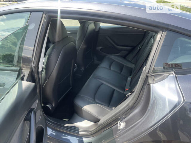 Сірий Тесла Модель 3, об'ємом двигуна 0 л та пробігом 26 тис. км за 23000 $, фото 73 на Automoto.ua