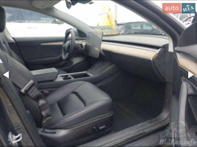 Тесла Модель 3 2021 в Киеве на Automoto.ua Серый Тесла Модель 3, объемом двигателя 0 л и пробегом 36 тыс. км за 19500 $, фото 5 на Automoto.ua