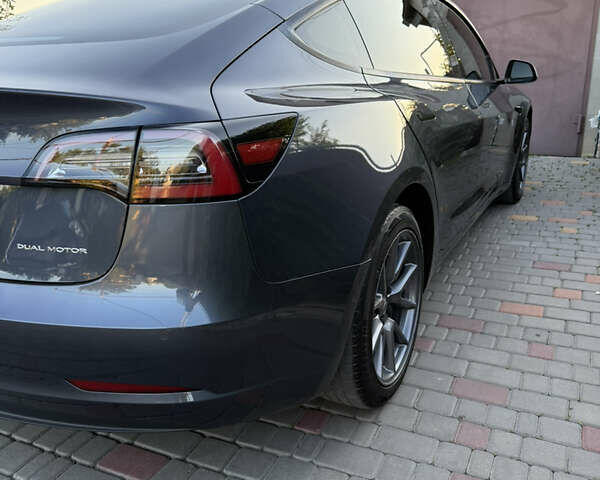 Сірий Тесла Модель 3, об'ємом двигуна 0 л та пробігом 85 тис. км за 24000 $, фото 4 на Automoto.ua