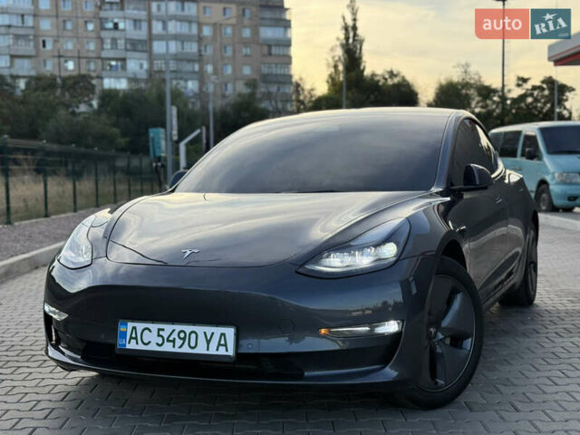Серый Тесла Модель 3, объемом двигателя 0 л и пробегом 85 тыс. км за 21600 $, фото 2 на Automoto.ua