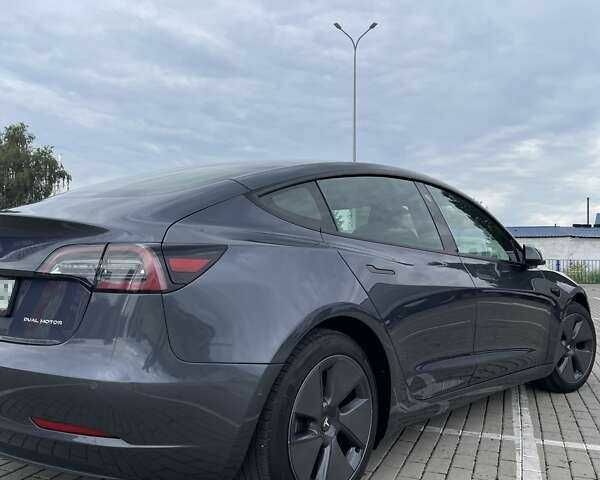 Сірий Тесла Модель 3, об'ємом двигуна 0 л та пробігом 36 тис. км за 15940 $, фото 5 на Automoto.ua