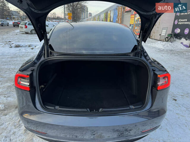 Серый Тесла Модель 3, объемом двигателя 0 л и пробегом 59 тыс. км за 23500 $, фото 12 на Automoto.ua