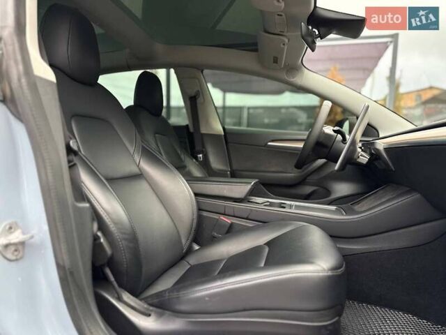Серый Тесла Модель 3, объемом двигателя 0 л и пробегом 68 тыс. км за 19500 $, фото 28 на Automoto.ua