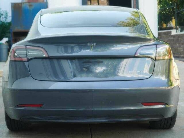 Сірий Тесла Модель 3, об'ємом двигуна 0 л та пробігом 24 тис. км за 28000 $, фото 3 на Automoto.ua