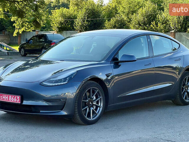 Серый Тесла Модель 3, объемом двигателя 0 л и пробегом 51 тыс. км за 20800 $, фото 11 на Automoto.ua