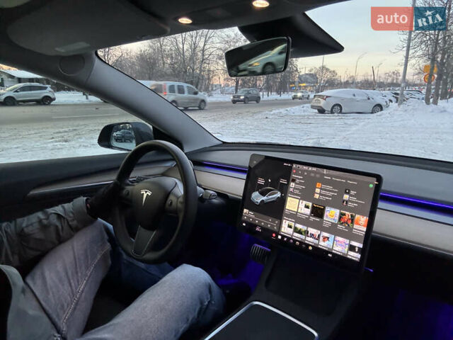 Серый Тесла Модель 3, объемом двигателя 0 л и пробегом 59 тыс. км за 23500 $, фото 23 на Automoto.ua