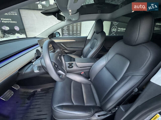 Серый Тесла Модель 3, объемом двигателя 0 л и пробегом 59 тыс. км за 23500 $, фото 19 на Automoto.ua