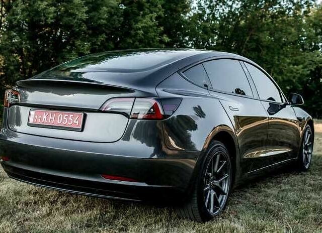 Сірий Тесла Модель 3, об'ємом двигуна 0 л та пробігом 50 тис. км за 13800 $, фото 5 на Automoto.ua