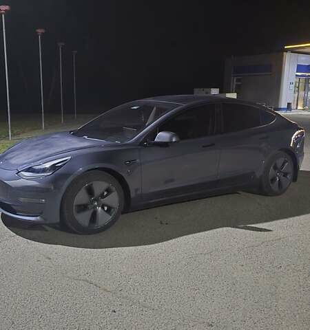 Серый Тесла Модель 3, объемом двигателя 0 л и пробегом 68 тыс. км за 22500 $, фото 6 на Automoto.ua