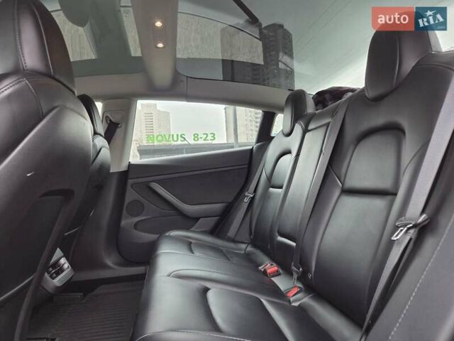 Серый Тесла Модель 3, объемом двигателя 0 л и пробегом 54 тыс. км за 21500 $, фото 11 на Automoto.ua