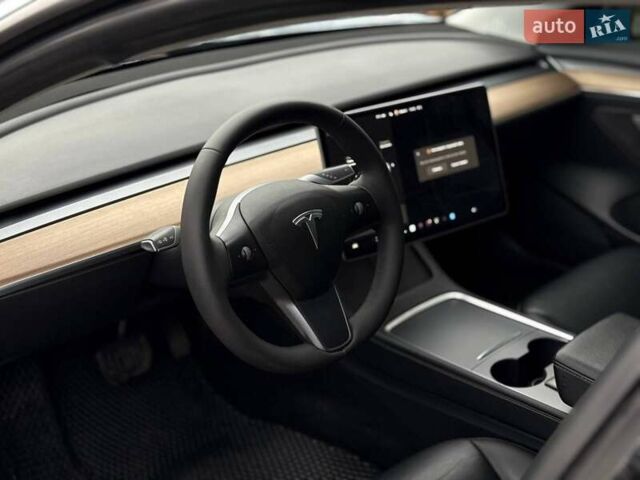 Серый Тесла Модель 3, объемом двигателя 0 л и пробегом 68 тыс. км за 19500 $, фото 18 на Automoto.ua