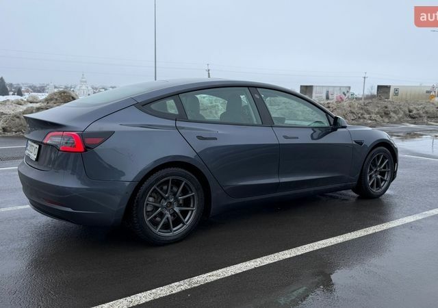 Сірий Тесла Модель 3, об'ємом двигуна 0 л та пробігом 80 тис. км за 17100 $, фото 1 на Automoto.ua