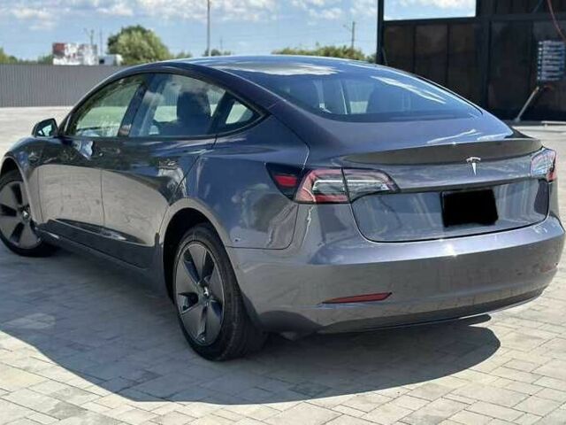 Сірий Тесла Модель 3, об'ємом двигуна 0 л та пробігом 42 тис. км за 12900 $, фото 4 на Automoto.ua