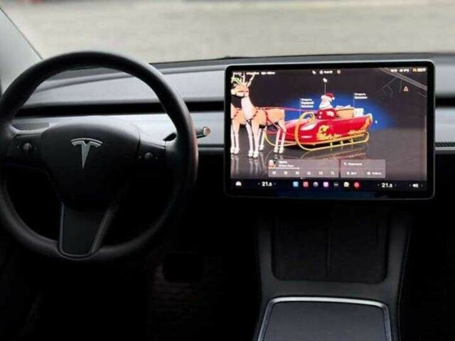 Серый Тесла Модель 3, объемом двигателя 0 л и пробегом 110 тыс. км за 17499 $, фото 11 на Automoto.ua