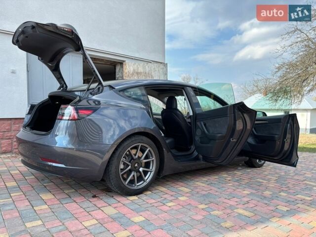 Серый Тесла Модель 3, объемом двигателя 0 л и пробегом 85 тыс. км за 17000 $, фото 11 на Automoto.ua