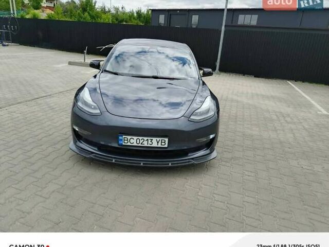 Сірий Тесла Модель 3, об'ємом двигуна 0 л та пробігом 44 тис. км за 18500 $, фото 1 на Automoto.ua