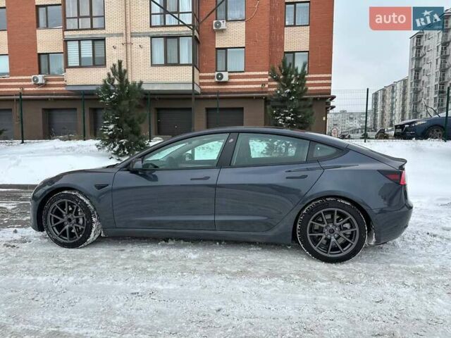 Серый Тесла Модель 3, объемом двигателя 0 л и пробегом 49 тыс. км за 18300 $, фото 6 на Automoto.ua