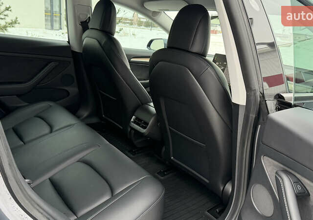 Сірий Тесла Модель 3, об'ємом двигуна 0 л та пробігом 79 тис. км за 18300 $, фото 47 на Automoto.ua