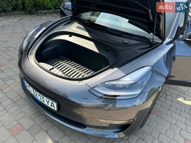 Сірий Тесла Модель 3, об'ємом двигуна 0 л та пробігом 49 тис. км за 18300 $, фото 51 на Automoto.ua
