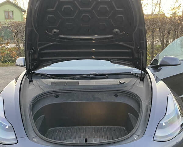 Сірий Тесла Модель 3, об'ємом двигуна 0 л та пробігом 98 тис. км за 19500 $, фото 59 на Automoto.ua