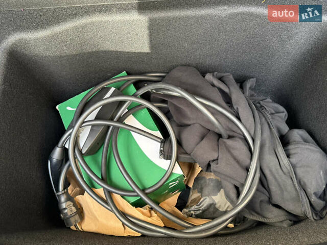 Сірий Тесла Модель 3, об'ємом двигуна 0 л та пробігом 80 тис. км за 18600 $, фото 37 на Automoto.ua