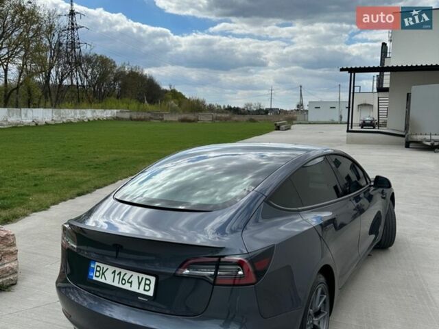 Серый Тесла Модель 3, объемом двигателя 0 л и пробегом 158 тыс. км за 15500 $, фото 30 на Automoto.ua