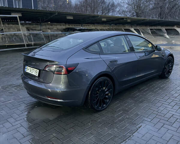 Серый Тесла Модель 3, объемом двигателя 0 л и пробегом 67 тыс. км за 18200 $, фото 3 на Automoto.ua