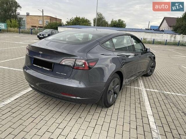 Серый Тесла Модель 3, объемом двигателя 0 л и пробегом 36 тыс. км за 16400 $, фото 4 на Automoto.ua