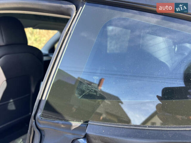 Сірий Тесла Модель 3, об'ємом двигуна 0 л та пробігом 73 тис. км за 34900 $, фото 15 на Automoto.ua