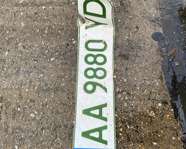 Серый Тесла Модель 3, объемом двигателя 0 л и пробегом 52 тыс. км за 10500 $, фото 11 на Automoto.ua