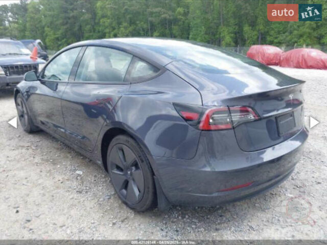 Тесла Модель 3 2021 в Киеве на Automoto.ua Серый Тесла Модель 3, объемом двигателя 0 л и пробегом 36 тыс. км за 19500 $, фото 4 на Automoto.ua