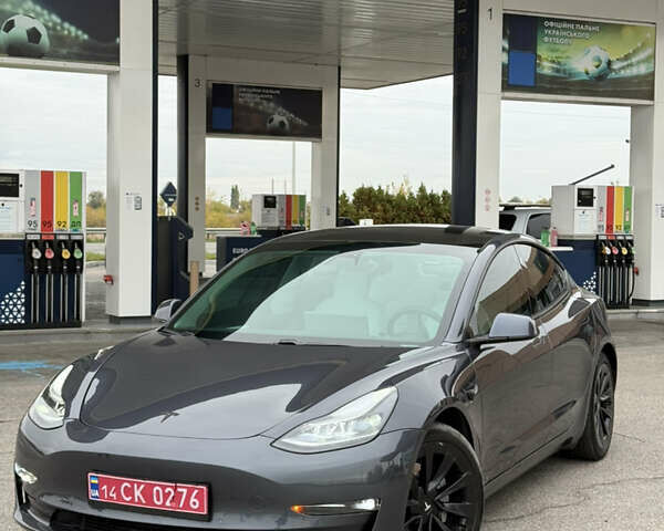 Серый Тесла Модель 3, объемом двигателя 0 л и пробегом 60 тыс. км за 22999 $, фото 10 на Automoto.ua