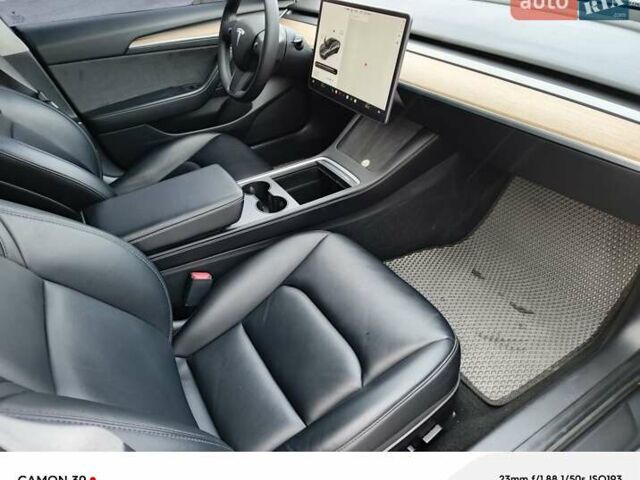 Серый Тесла Модель 3, объемом двигателя 0 л и пробегом 46 тыс. км за 18200 $, фото 18 на Automoto.ua