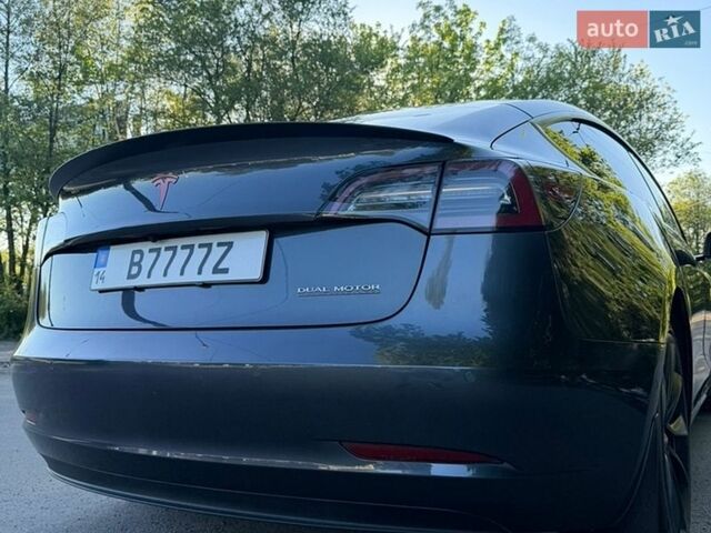 Серый Тесла Модель 3, объемом двигателя 0 л и пробегом 82 тыс. км за 21950 $, фото 13 на Automoto.ua