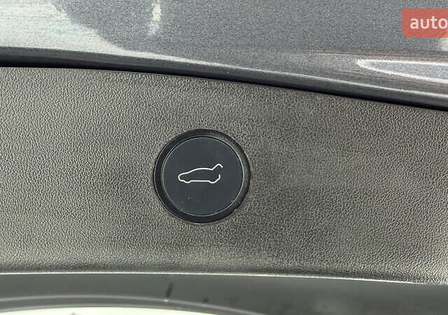 Сірий Тесла Модель 3, об'ємом двигуна 0 л та пробігом 79 тис. км за 18300 $, фото 25 на Automoto.ua