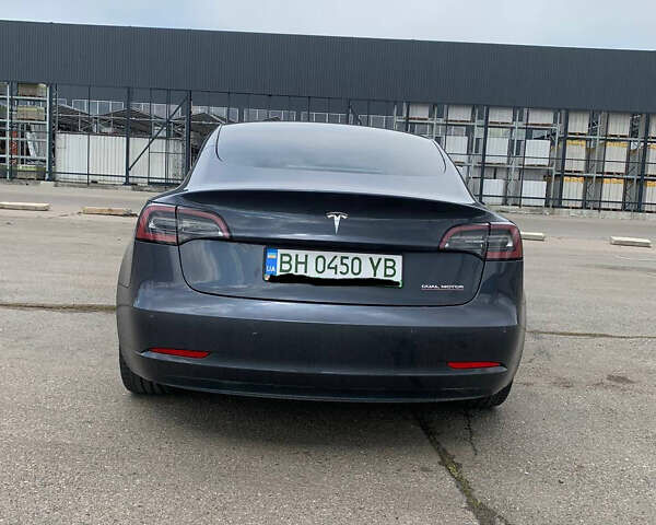 Сірий Тесла Модель 3, об'ємом двигуна 0 л та пробігом 81 тис. км за 24000 $, фото 11 на Automoto.ua