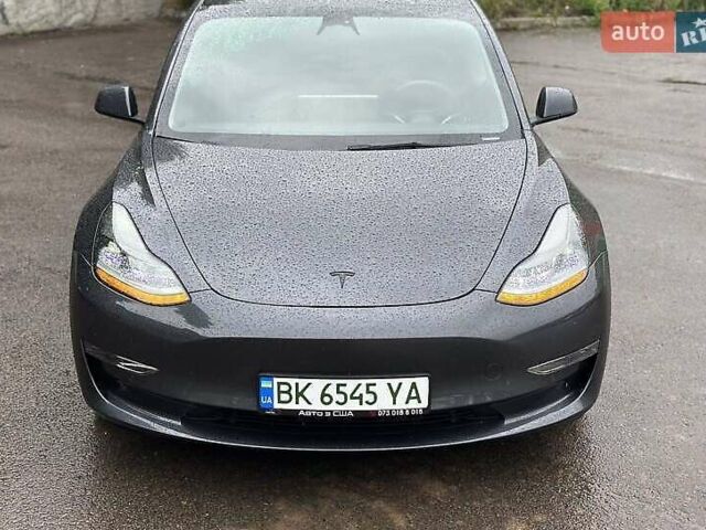 Сірий Тесла Модель 3, об'ємом двигуна 0 л та пробігом 117 тис. км за 18000 $, фото 7 на Automoto.ua