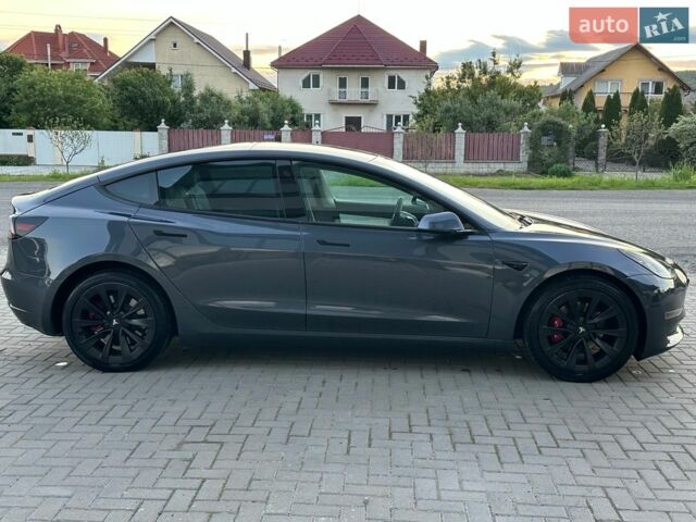 Сірий Тесла Модель 3, об'ємом двигуна 0 л та пробігом 105 тис. км за 19500 $, фото 2 на Automoto.ua