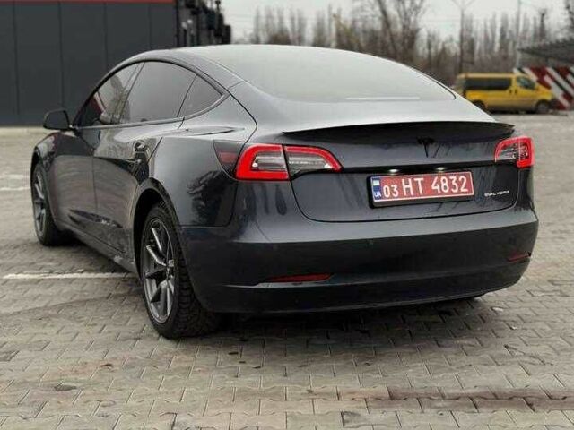 Серый Тесла Модель 3, объемом двигателя 0 л и пробегом 110 тыс. км за 17499 $, фото 6 на Automoto.ua