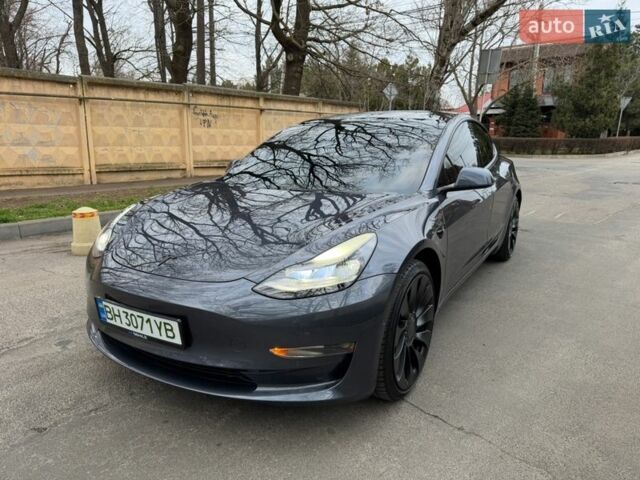 Сірий Тесла Модель 3, об'ємом двигуна 0 л та пробігом 56 тис. км за 23000 $, фото 10 на Automoto.ua