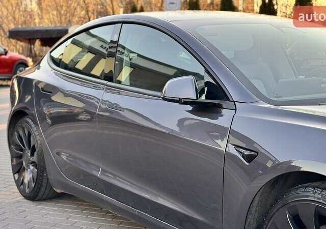 Сірий Тесла Модель 3, об'ємом двигуна 0 л та пробігом 42 тис. км за 20600 $, фото 13 на Automoto.ua