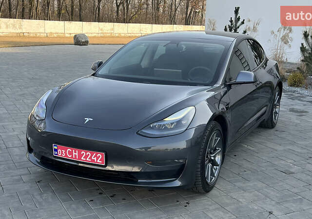 Серый Тесла Модель 3, объемом двигателя 0 л и пробегом 79 тыс. км за 20000 $, фото 3 на Automoto.ua