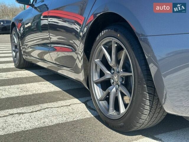 Сірий Тесла Модель 3, об'ємом двигуна 0 л та пробігом 127 тис. км за 19300 $, фото 8 на Automoto.ua