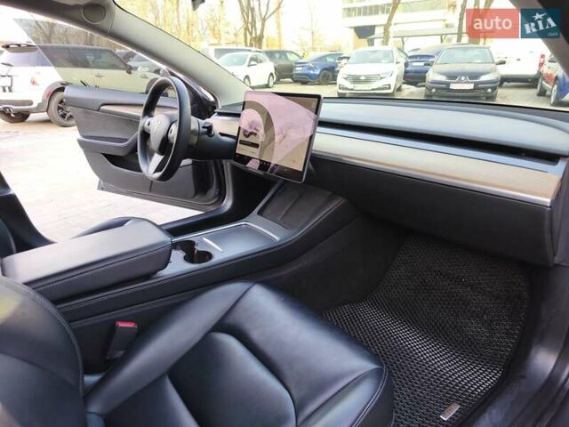 Серый Тесла Модель 3, объемом двигателя 0 л и пробегом 89 тыс. км за 17600 $, фото 12 на Automoto.ua