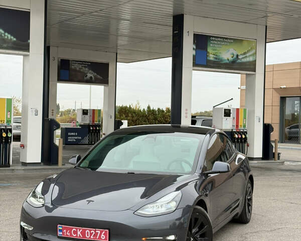 Серый Тесла Модель 3, объемом двигателя 0 л и пробегом 60 тыс. км за 22999 $, фото 13 на Automoto.ua