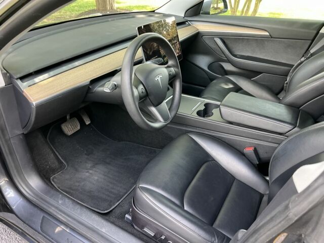 Серый Тесла Модель 3, объемом двигателя 0 л и пробегом 119 тыс. км за 19100 $, фото 6 на Automoto.ua