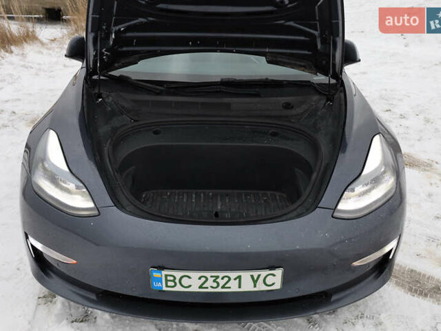 Сірий Тесла Модель 3, об'ємом двигуна 0 л та пробігом 98 тис. км за 23500 $, фото 90 на Automoto.ua