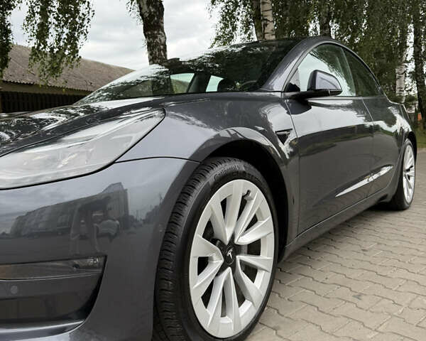 Сірий Тесла Модель 3, об'ємом двигуна 0 л та пробігом 127 тис. км за 20499 $, фото 1 на Automoto.ua